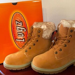 Brand New Lugz Comfy Tan Size 9 Boots
